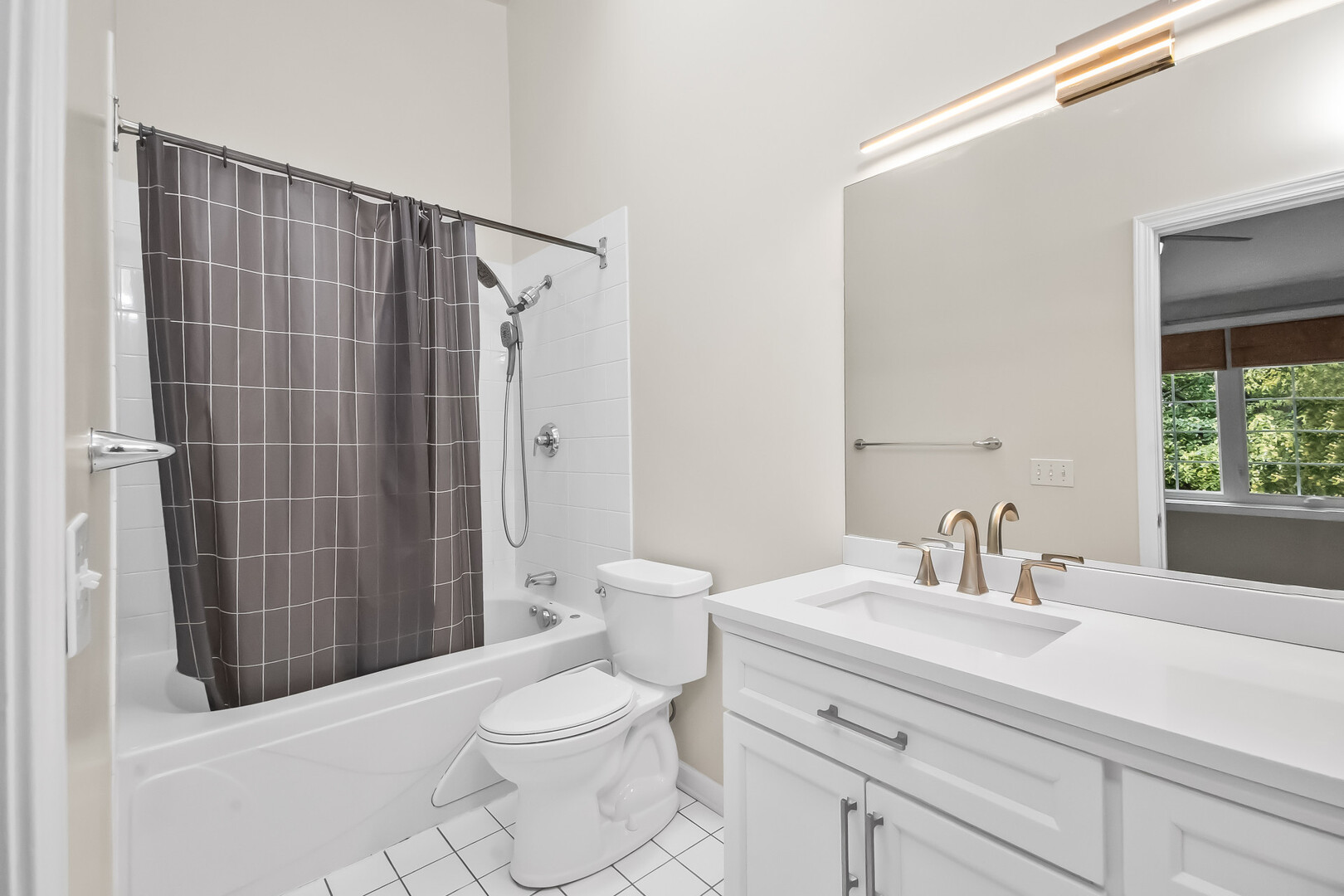 1815 Crain Street Evanston, IL 60202 - Photo 18 of 25