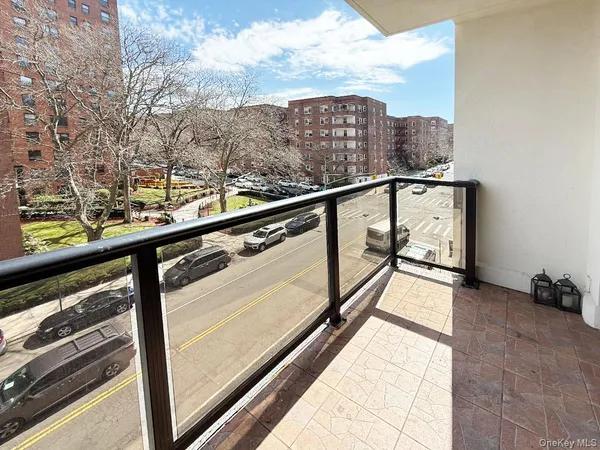 $849,000 | 63-36 99th Street, Unit 4H | Rego Park
