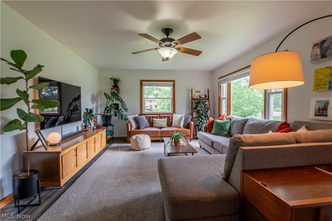 2748 Canton Road Uniontown, OH 44685 - Photo 21 of 49