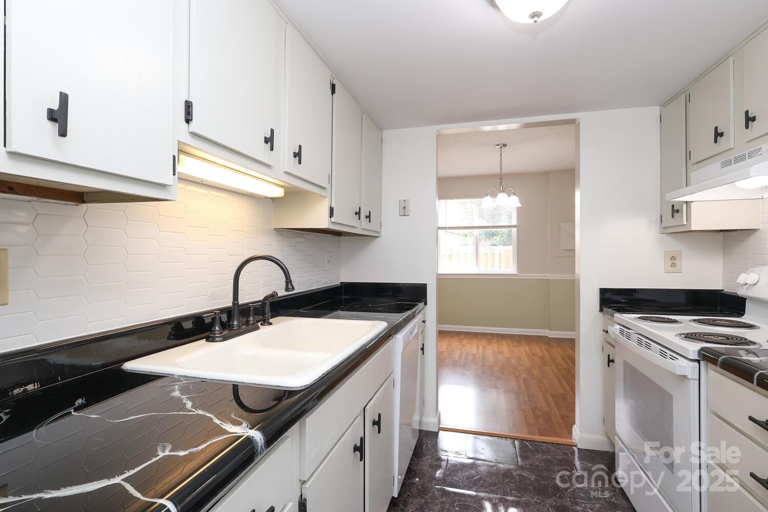 9403 Lexington Circle, Unit C Charlotte, NC 28213 - Photo 11 of 29