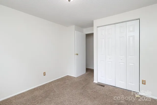 $239,000 | 9403 Lexington Circle, Unit C, Charlotte, NC 28213