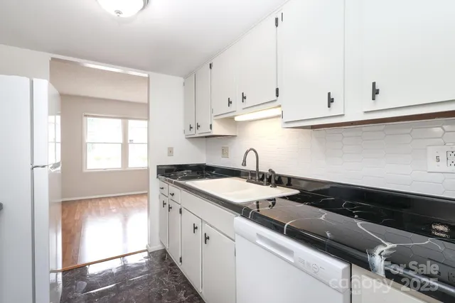 $239,000 | 9403 Lexington Circle, Unit C, Charlotte, NC 28213