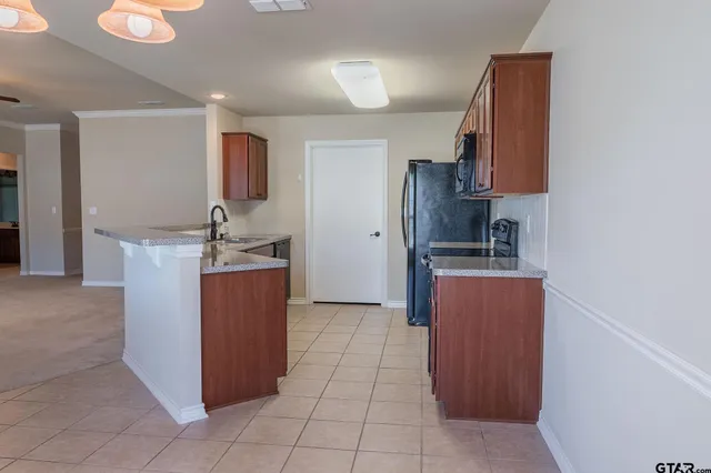 $1,900 | 421 West Cumberland Road, Unit 703, Tyler, TX 75703