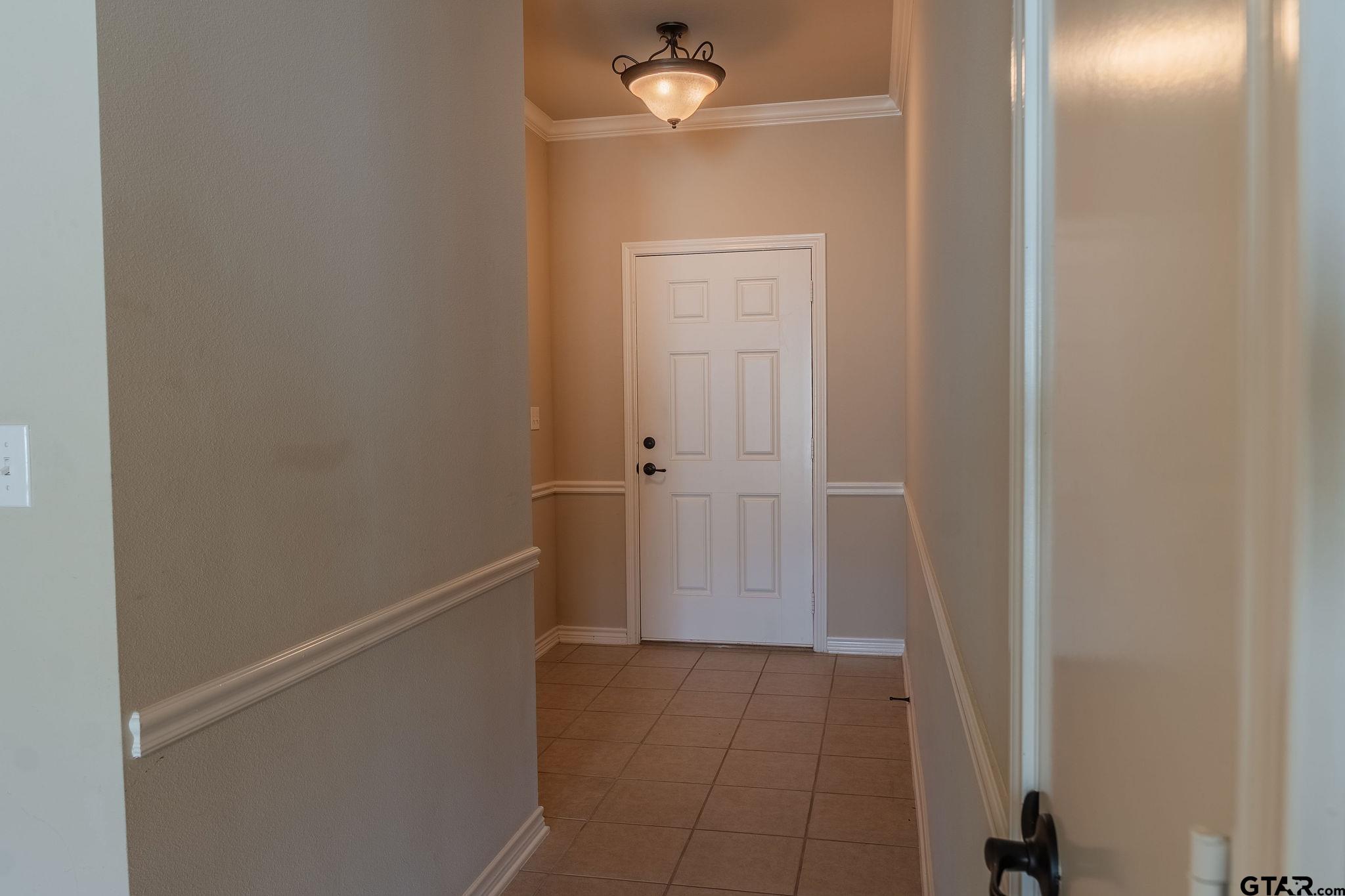 421 West Cumberland Road, Unit 703 Tyler, TX 75703 - Photo 10 of 29 a view of room