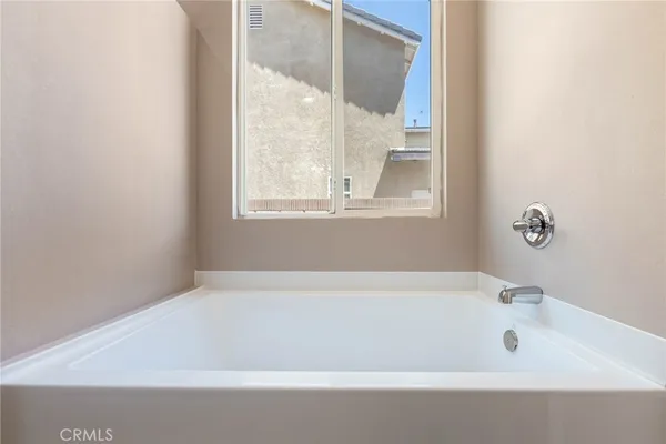 $3,350 | 44435 Byron Drive, Lancaster, CA 93535