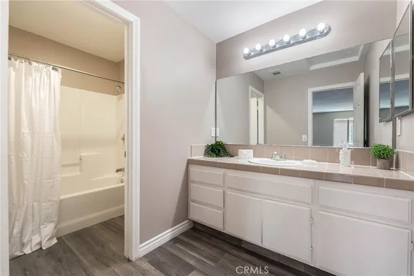 $3,350 | 44435 Byron Drive, Lancaster, CA 93535