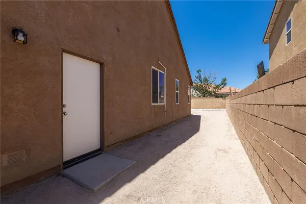 $3,350 | 44435 Byron Drive, Lancaster, CA 93535