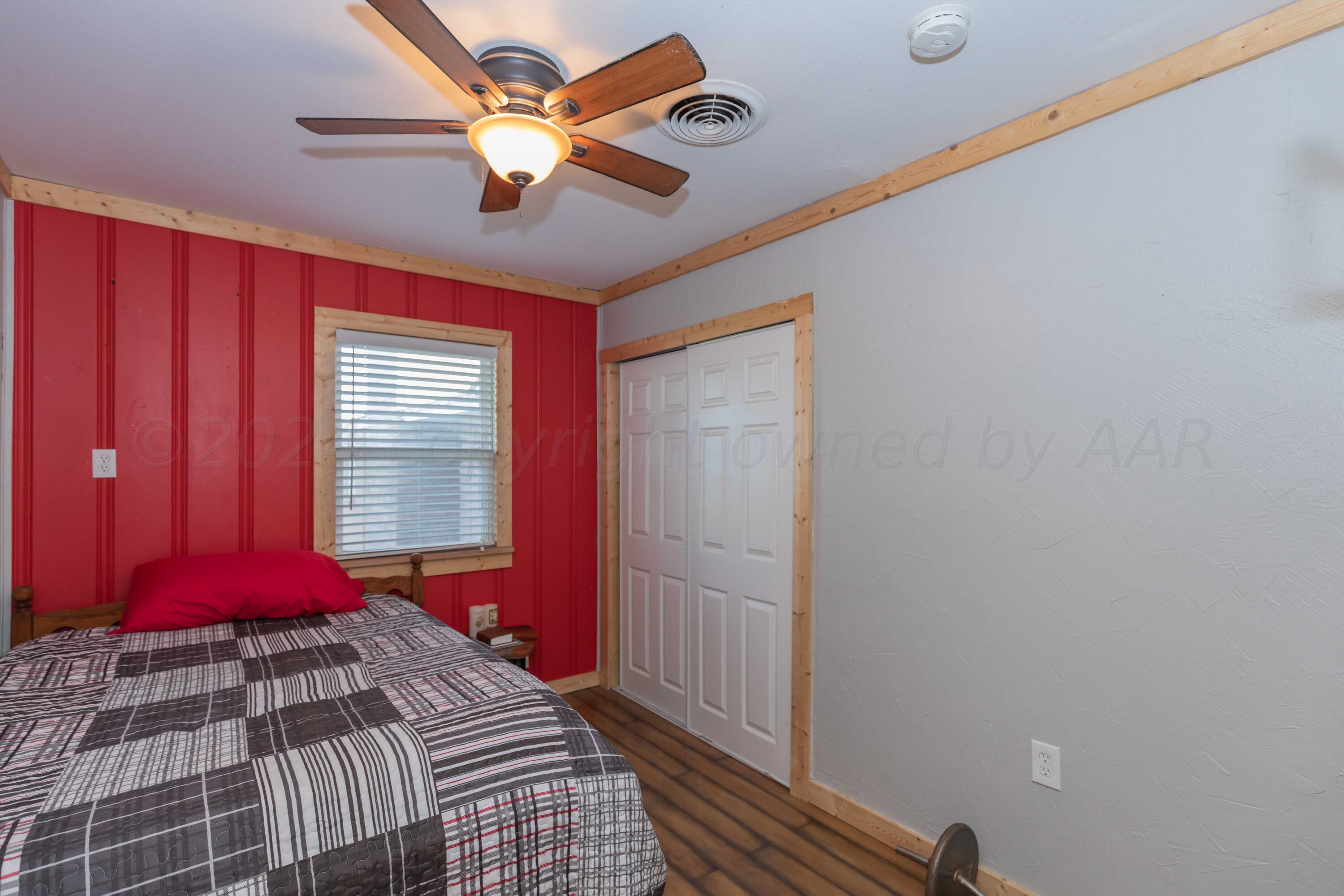 4825 Highway 207 Claude, TX 79019 - Photo 25 of 53 BEDROOM 3 VIEW 1