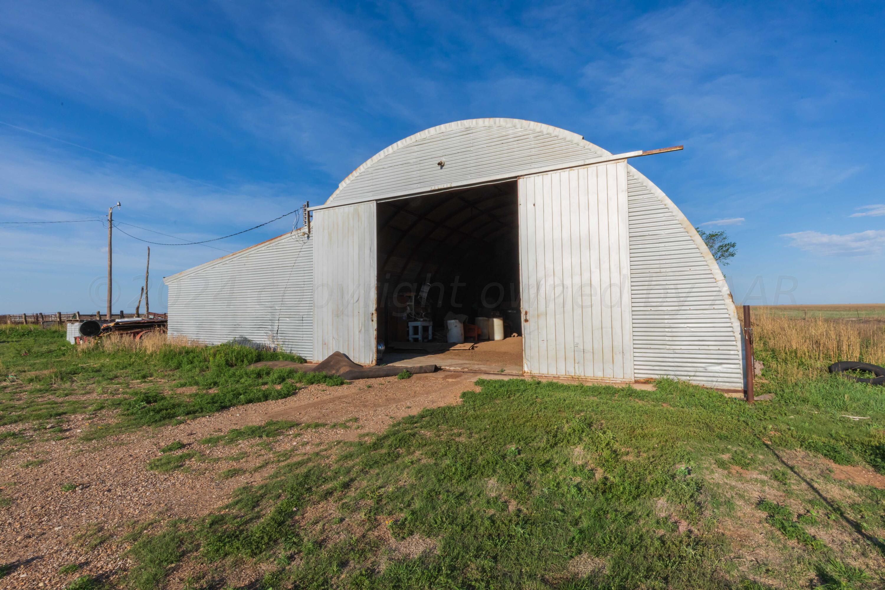4825 Highway 207 Claude, TX 79019 - Photo 34 of 53 BARN VIEW 2
