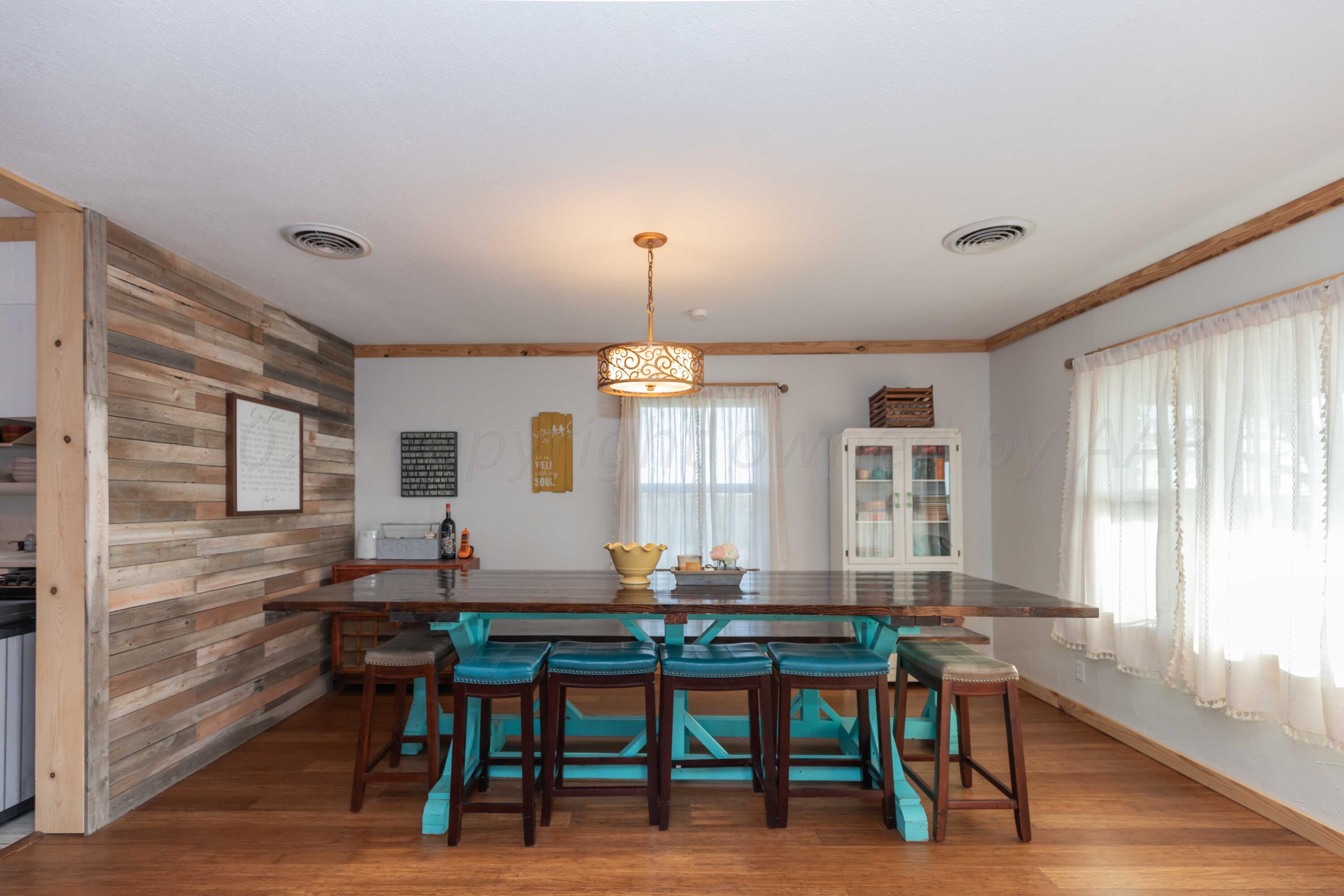 4825 Highway 207 Claude, TX 79019 - Photo 6 of 53 DINING VIEW 1