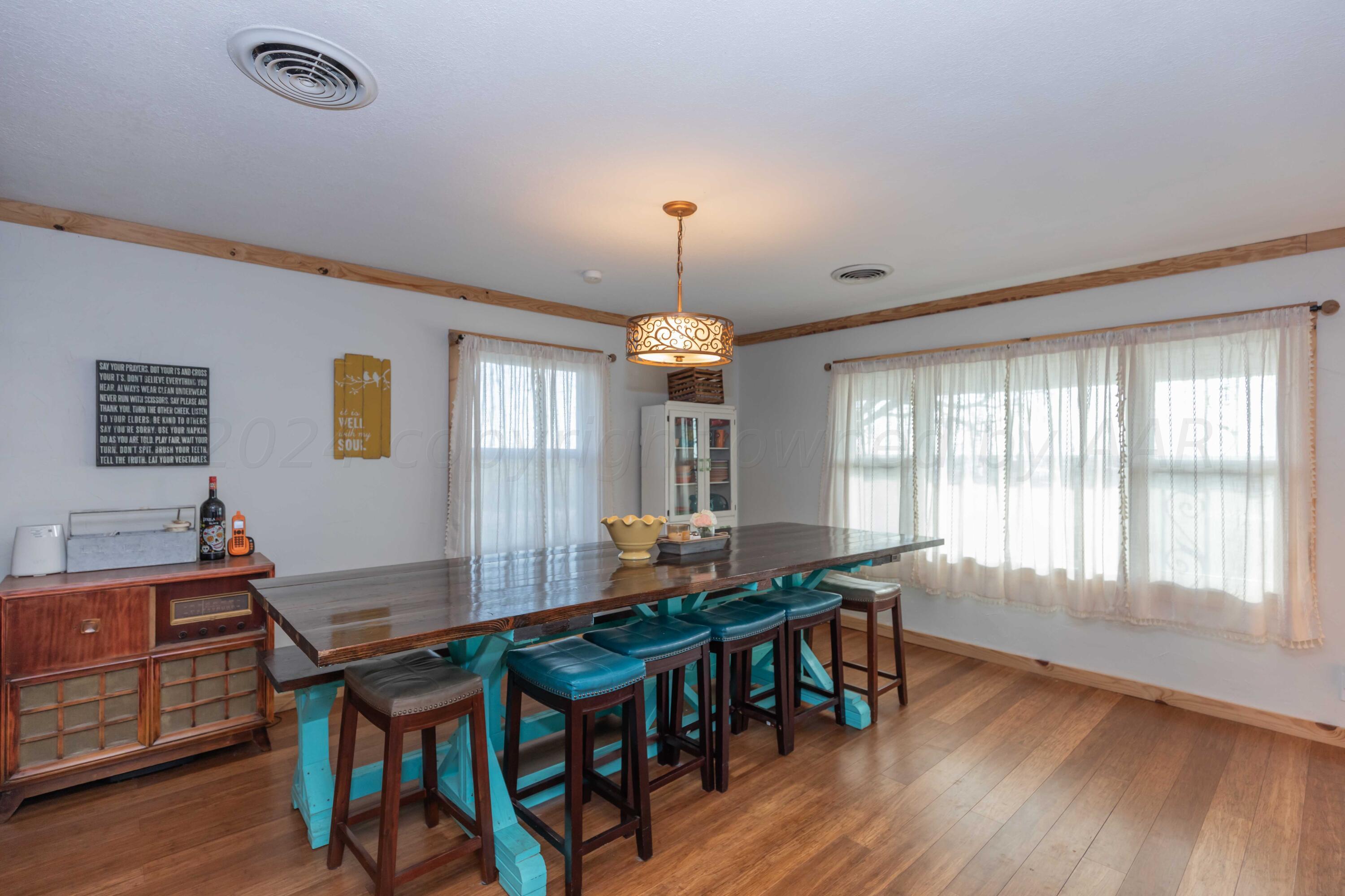 4825 Highway 207 Claude, TX 79019 - Photo 7 of 53 DINING VIEW 2