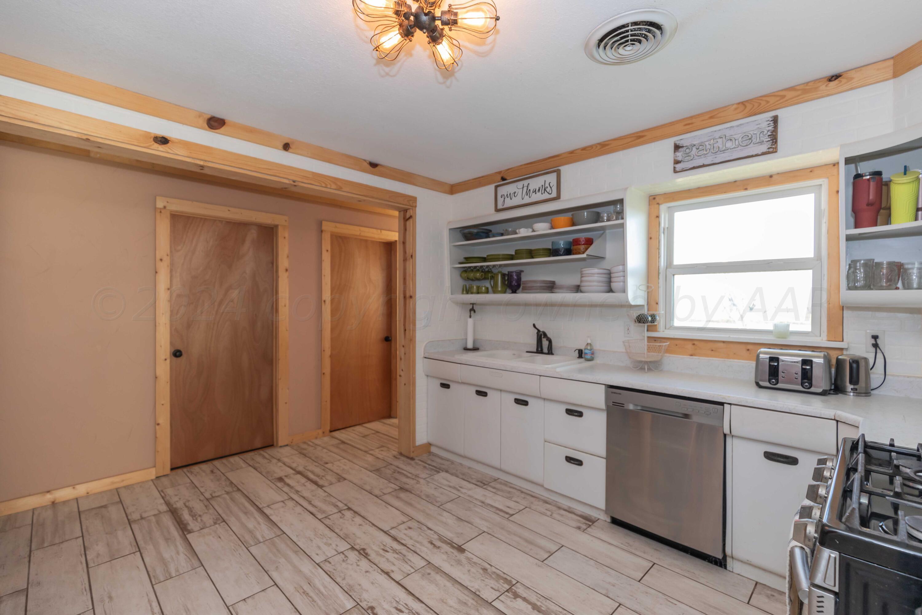 4825 Highway 207 Claude, TX 79019 - Photo 10 of 53 KITCHEN VIEW 2