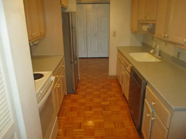 $224,900 | 6400 York Avenue South, Unit 410, Edina, MN 55435