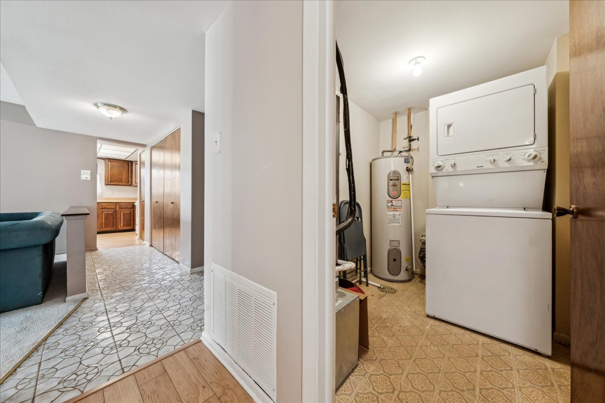 11134 NW Road, Unit B Palos Hills, IL 60465 - Photo 23 of 26 Gallery Image 23