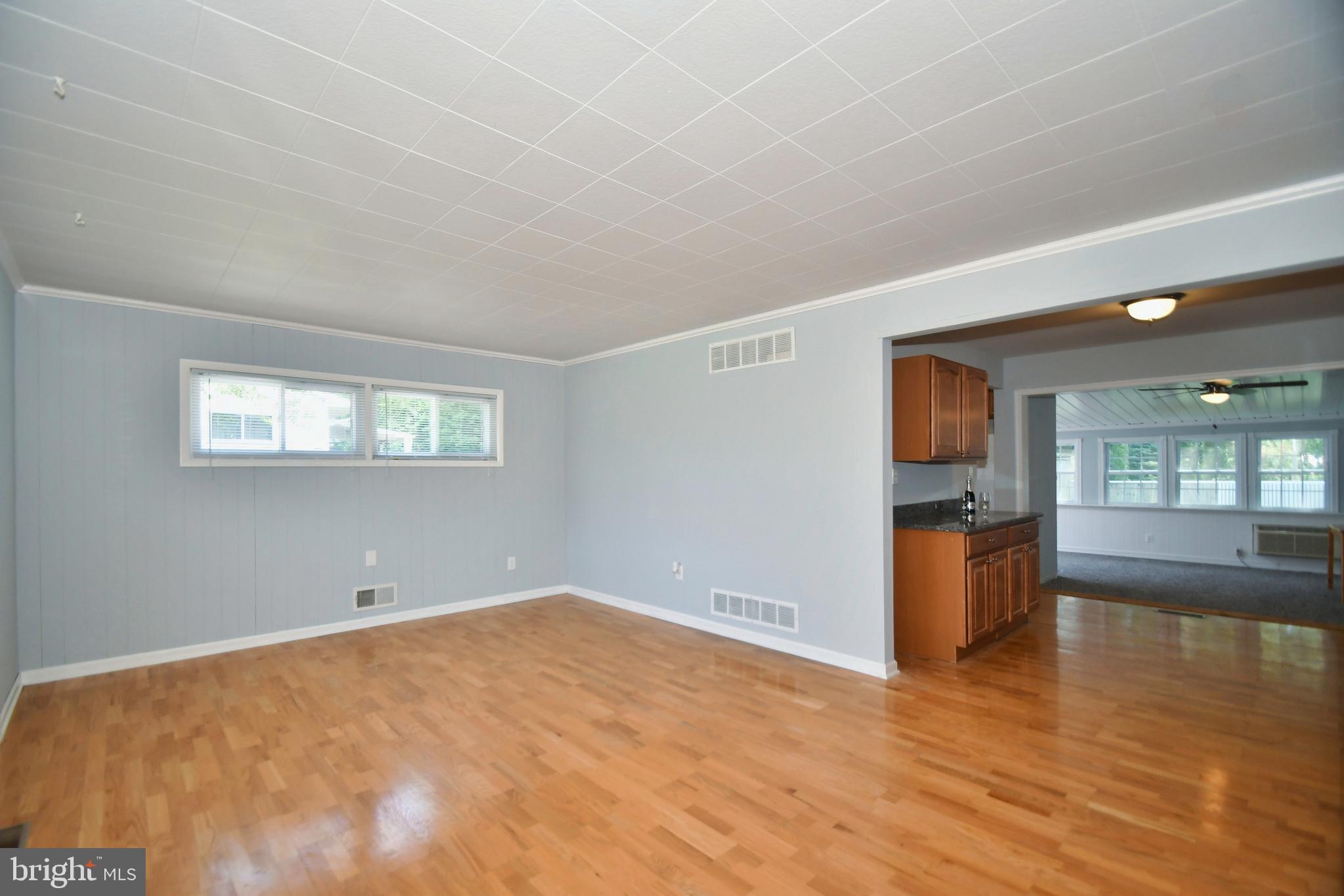 2467 Woodcroft Road Baltimore, MD 21234 - Photo 19 of 26 Gallery Image 19