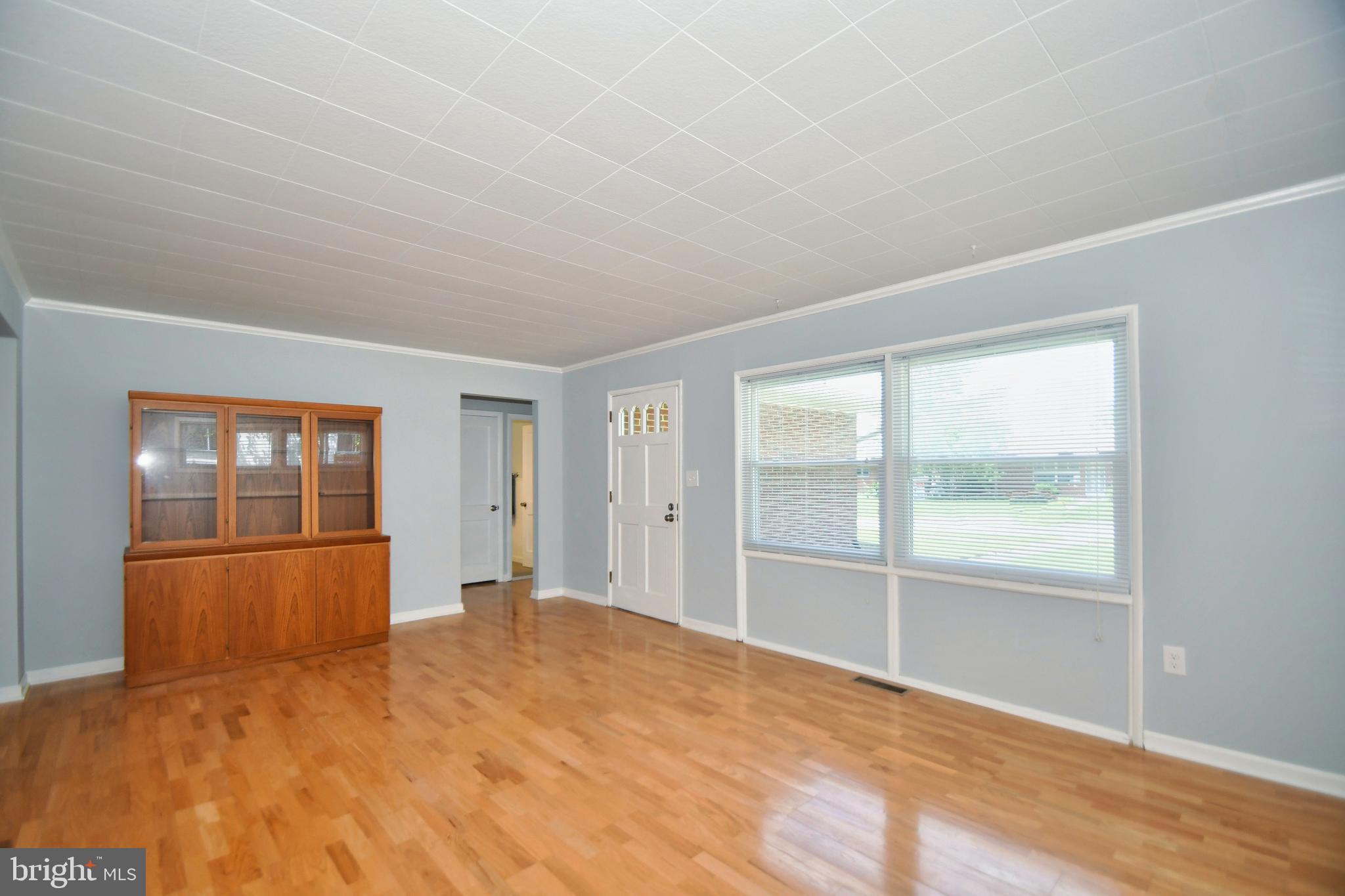 2467 Woodcroft Road Baltimore, MD 21234 - Photo 20 of 26 Gallery Image 20