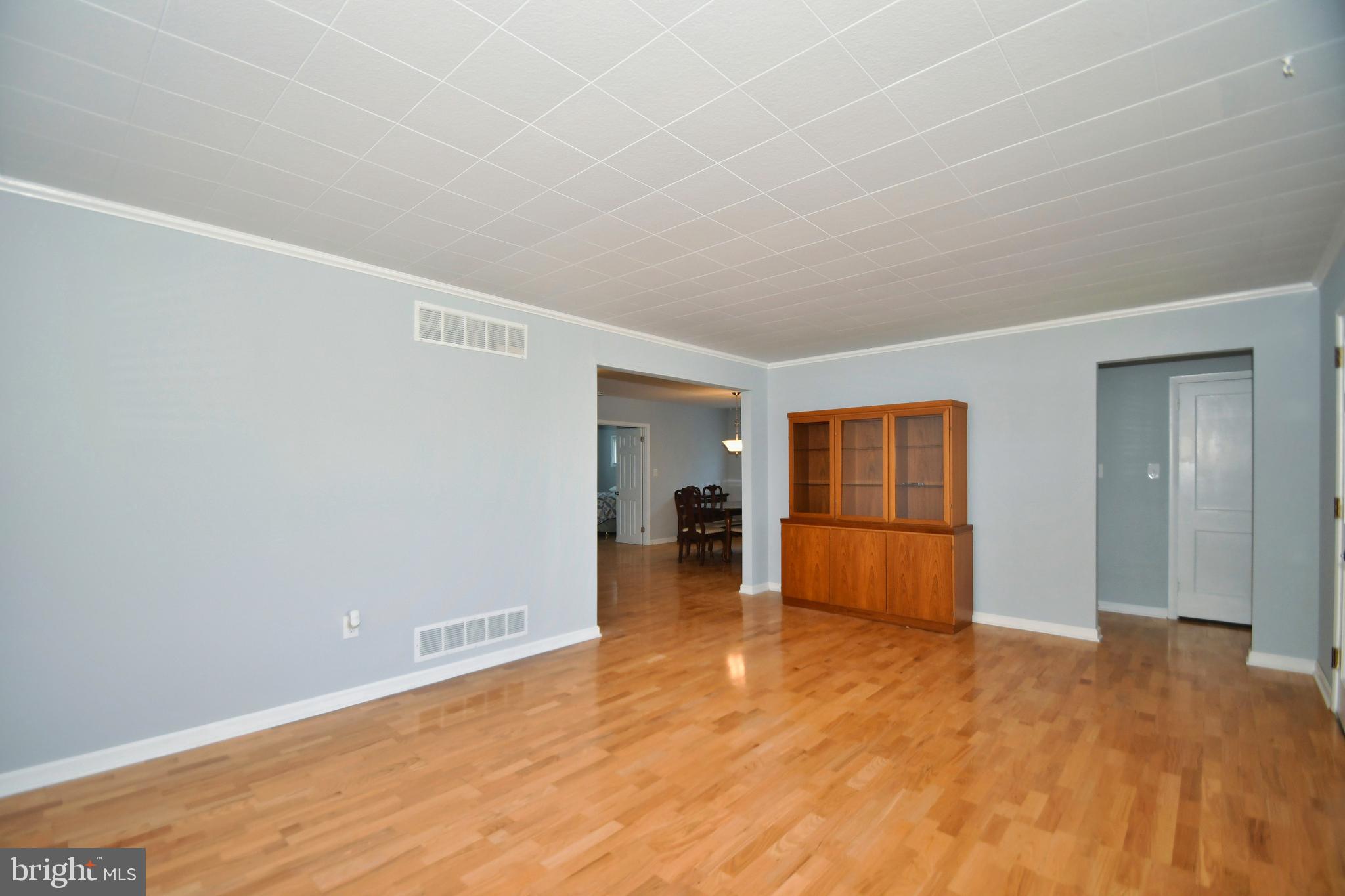 2467 Woodcroft Road Baltimore, MD 21234 - Photo 21 of 26 Gallery Image 21