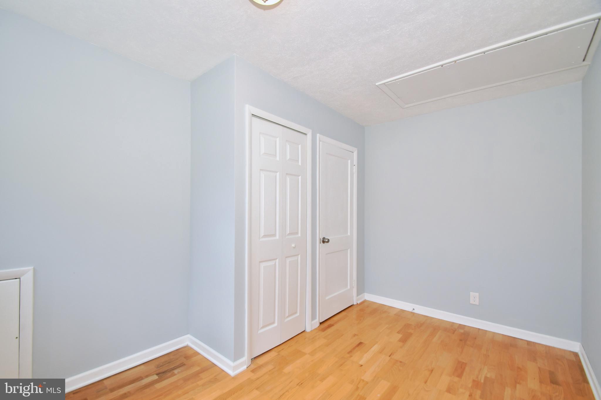 2467 Woodcroft Road Baltimore, MD 21234 - Photo 10 of 26 Gallery Image 10