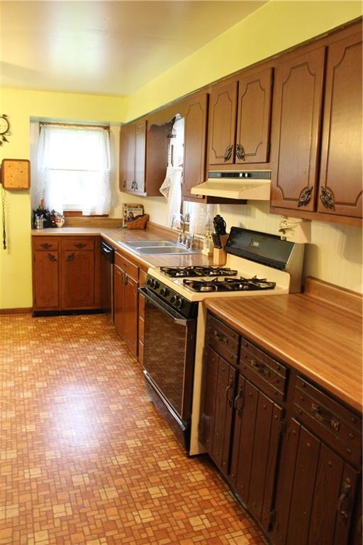 8241 Acton Road Indianapolis, IN 46259 - Photo 15 of 28 Gallery Image 15