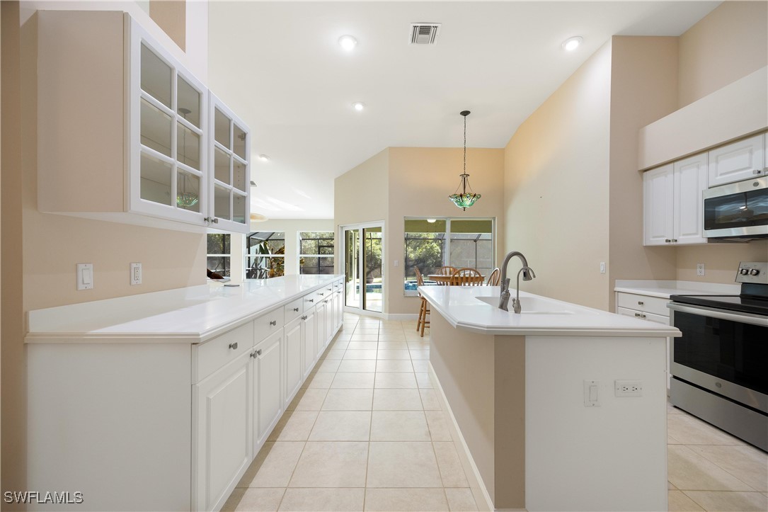 5431 Carter Road Fort Myers, FL 33905 - Photo 7 of 47 Gallery Image 7