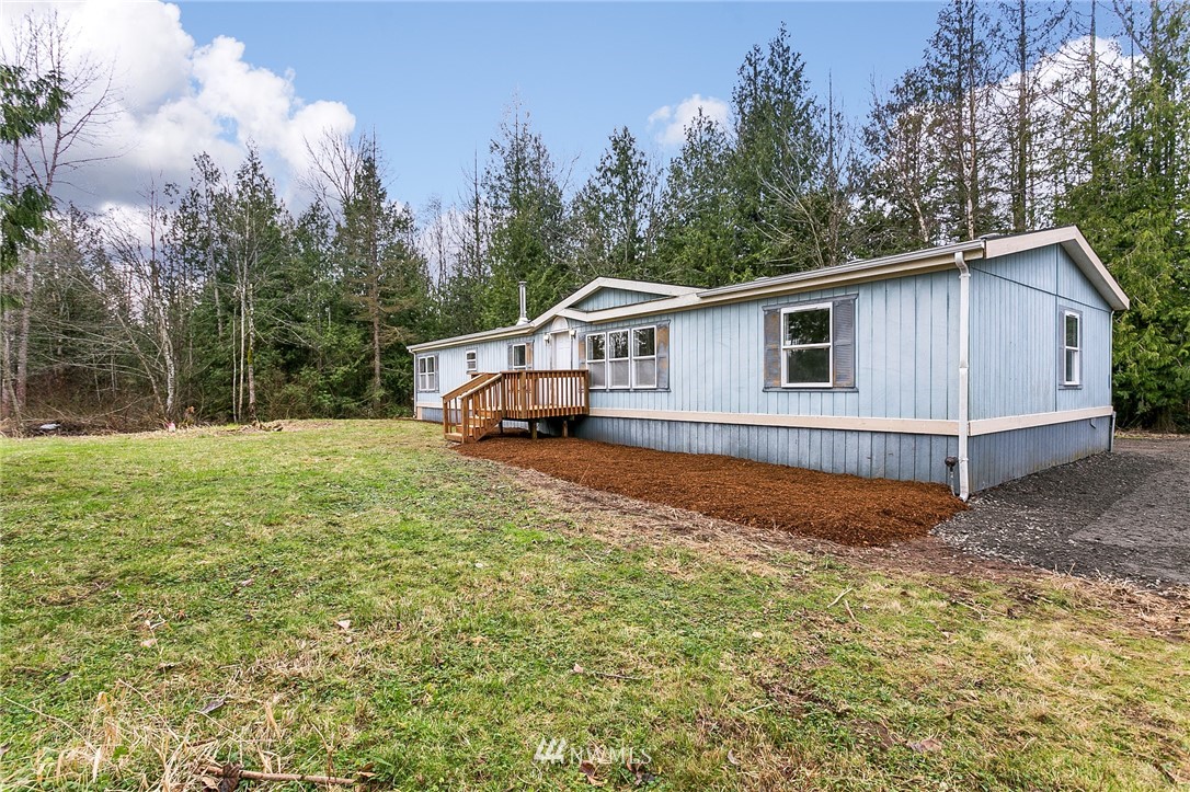 1381 East Axton Road Bellingham, WA 98226 - Photo 1 of 29 Gallery Image 1
