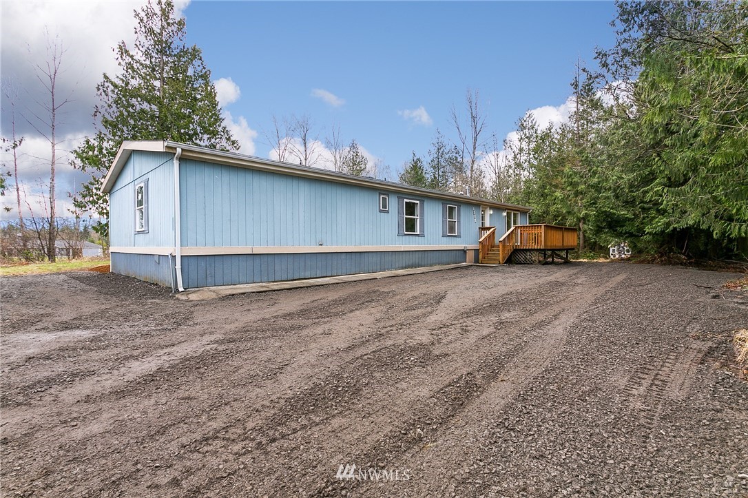 1381 East Axton Road Bellingham, WA 98226 - Photo 3 of 29 Gallery Image 3