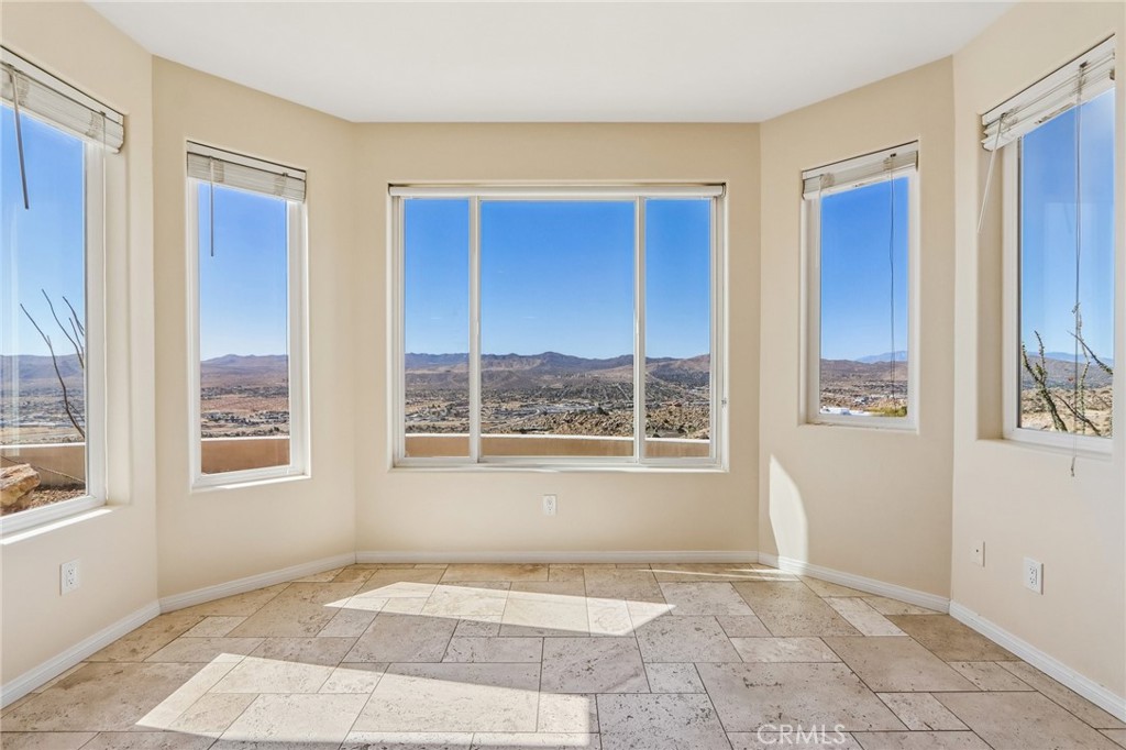 6057 Buena Suerte Road Yucca Valley, CA 92284 - Photo 15 of 75