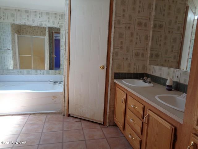 300 North County Road Snowflake, AZ 85937 - Photo 9 of 25