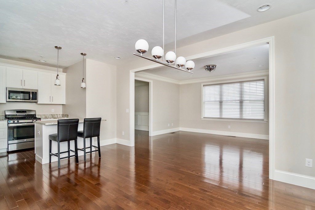 61 Oxbow Road, Unit 61 Framingham, MA 01701 - Photo 4 of 20