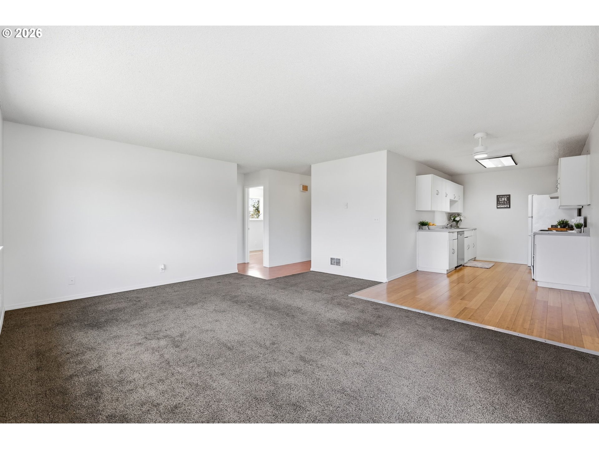 2727 Gateway Street, Unit 6 Springfield, OR 97477 - Photo 6 of 36