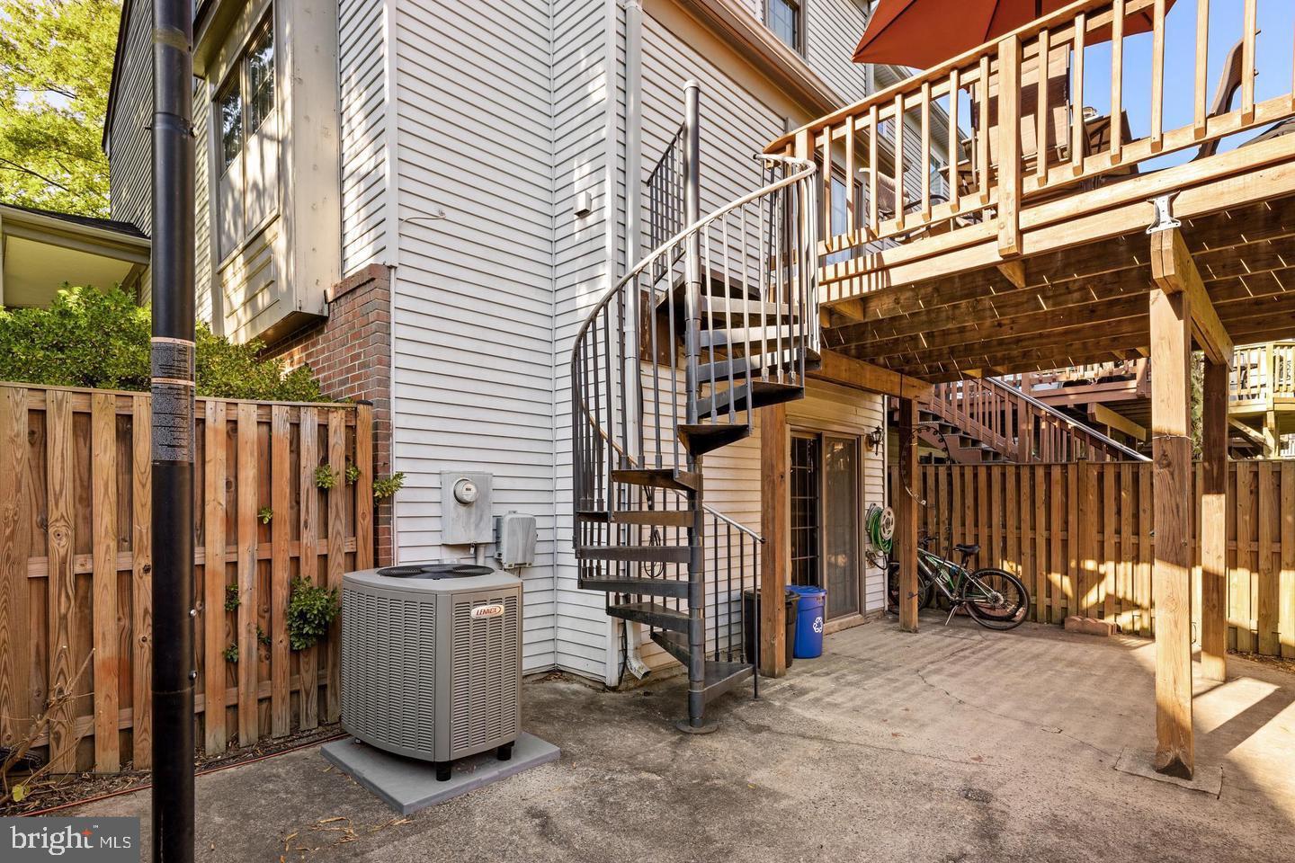 3939 Tallow Tree Place Fairfax, VA 22033 - Photo 43 of 45