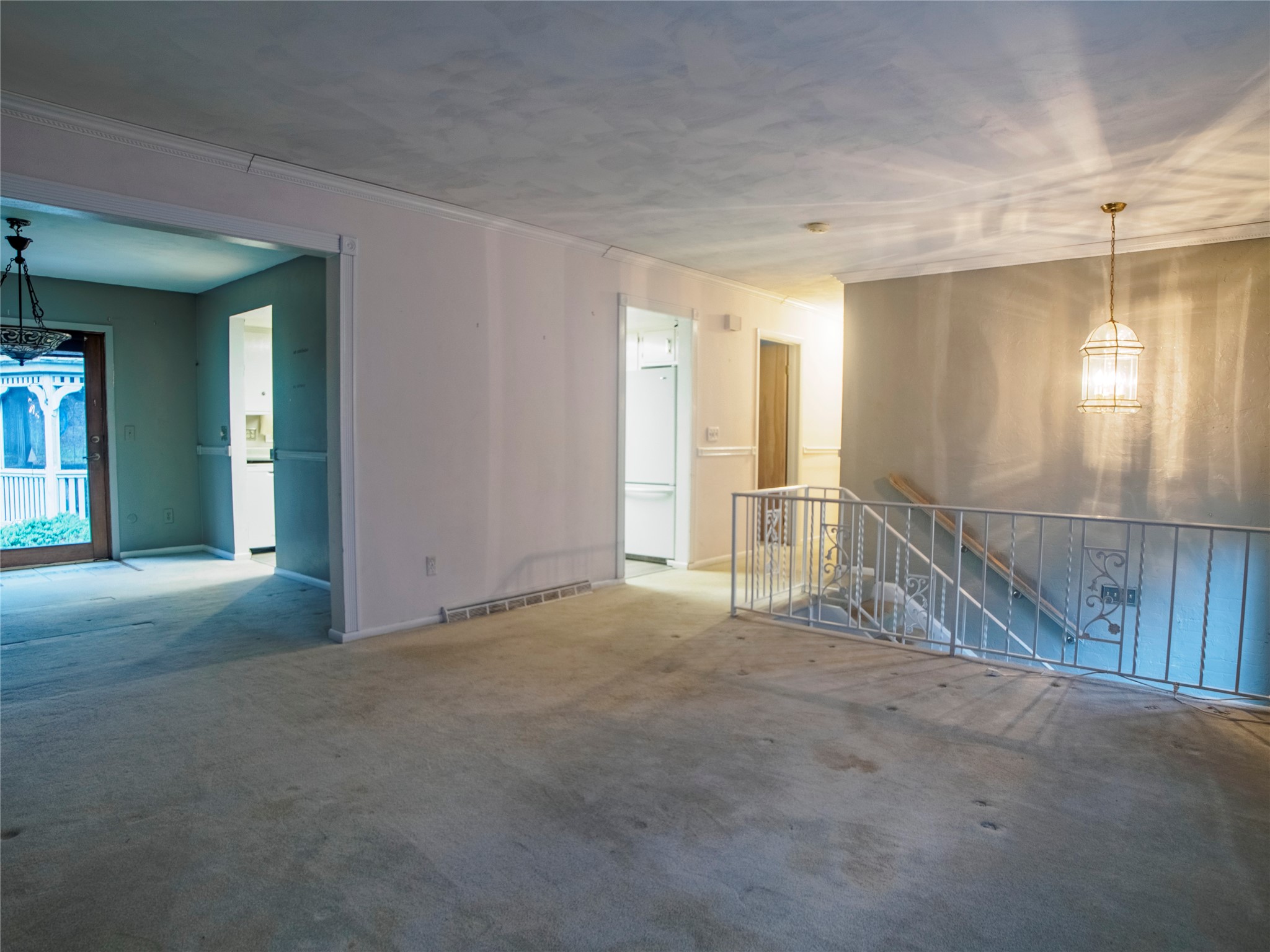 212 Warren Street Vestal, NY 13850 - Photo 4 of 21