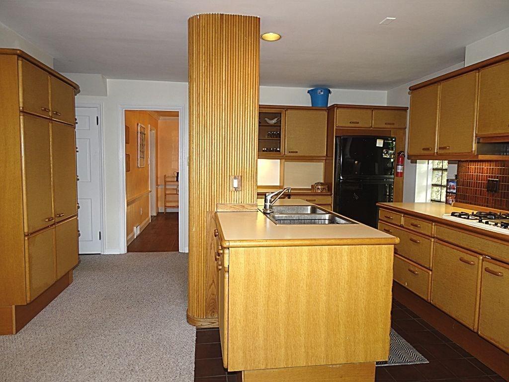 2374 Collins Road Pittsburgh, PA 15235 - Photo 11 of 25 Large eat-in kitchen with ample storage space