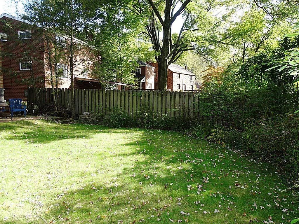 2374 Collins Road Pittsburgh, PA 15235 - Photo 24 of 25 Private backyard