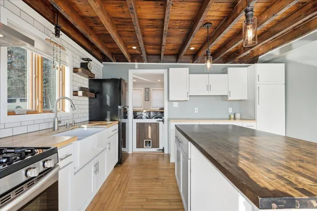 $189,900 | 701 Baker Street West, Amery, WI 54001