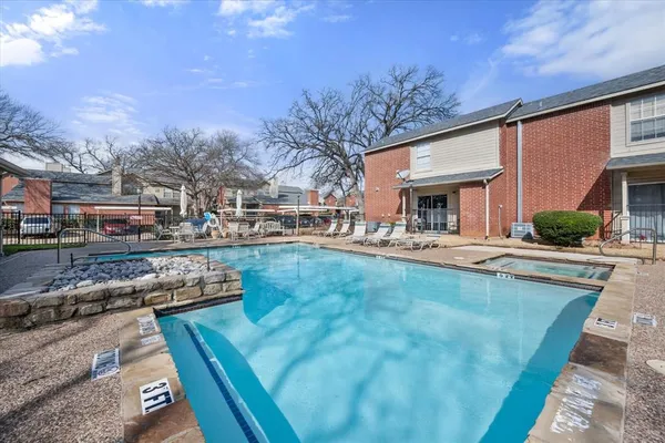 $150,000 | 1420 Meadowood Village Drive, Fort Worth, TX 76120