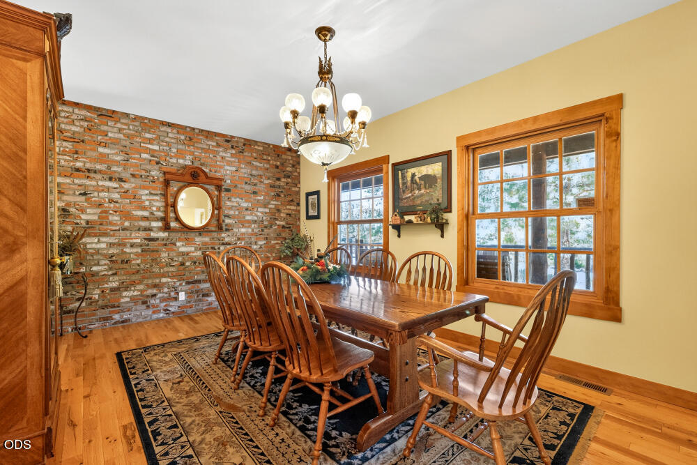 6570 Old Fort Road Klamath Falls, OR 97601 - Photo 14 of 113 Gallery Image 14
