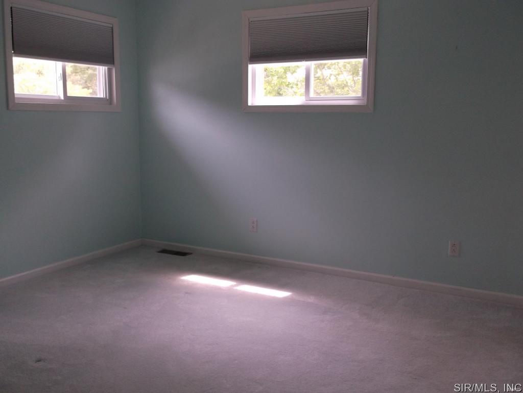 28516 McClusky Road Jerseyville, IL 62052 - Photo 17 of 27 Gallery Image 17