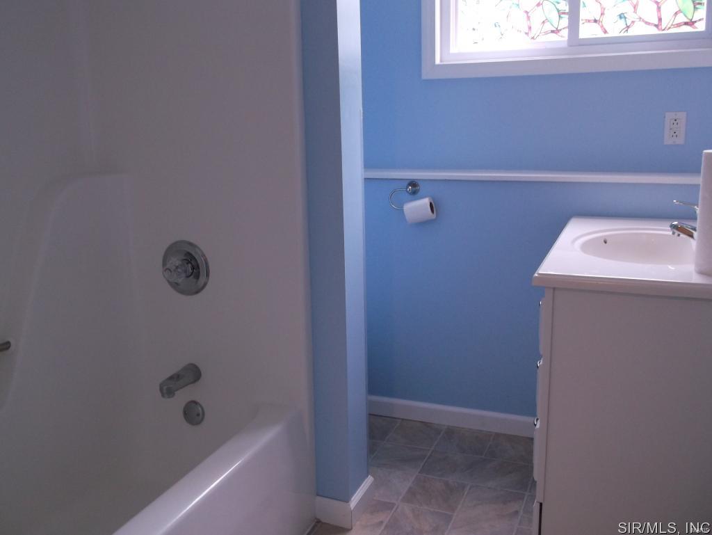 28516 McClusky Road Jerseyville, IL 62052 - Photo 20 of 27 Gallery Image 20