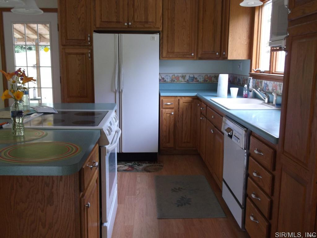 28516 McClusky Road Jerseyville, IL 62052 - Photo 8 of 27 Gallery Image 8