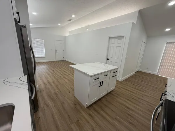 $2,500 | 9743 Hollyhill Drive, Orlando, FL 32824