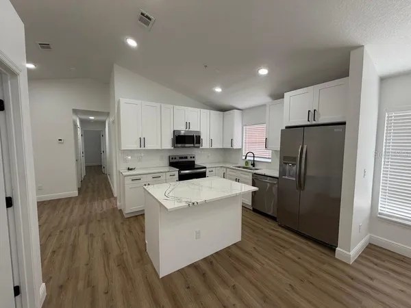 $2,500 | 9743 Hollyhill Drive, Orlando, FL 32824