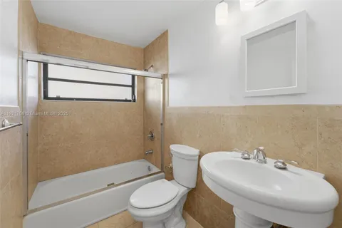 $825,000 | 6919 Southwest 155th Avenue, Miami, FL 33193