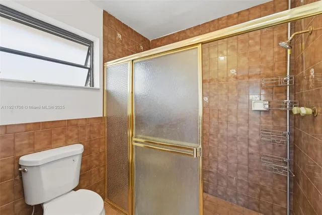 $825,000 | 6919 Southwest 155th Avenue, Miami, FL 33193