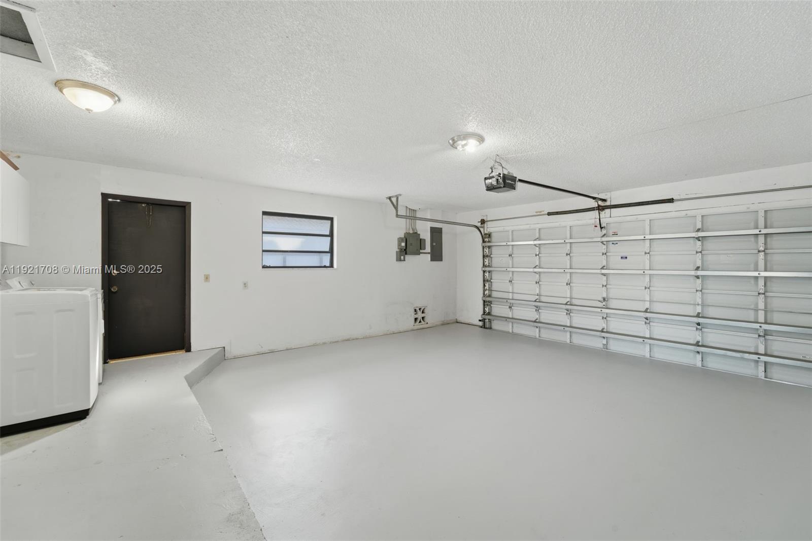 6919 Southwest 155th Avenue Miami, FL 33193 - Photo 23 of 37