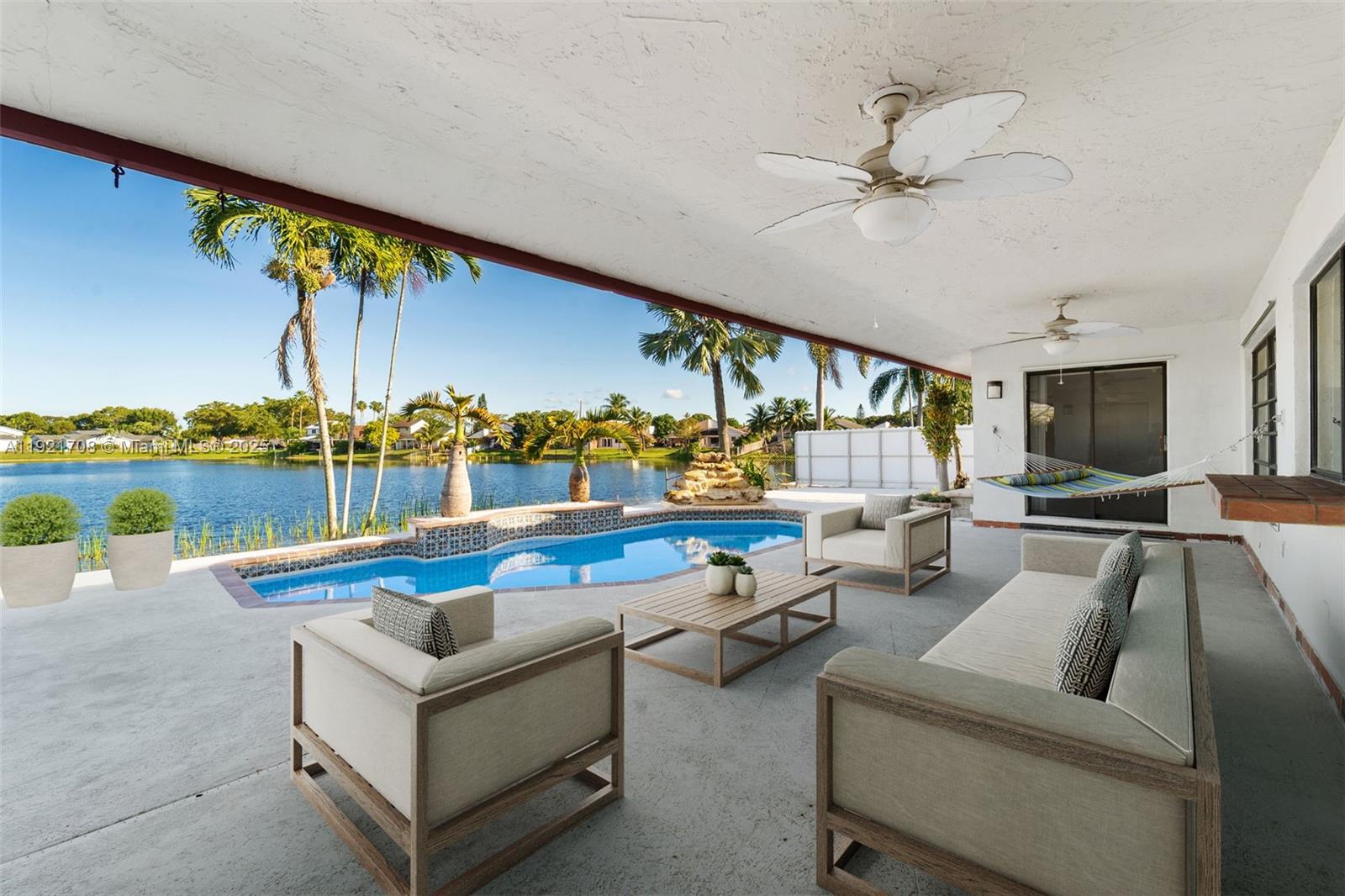 6919 Southwest 155th Avenue Miami, FL 33193 - Photo 9 of 37