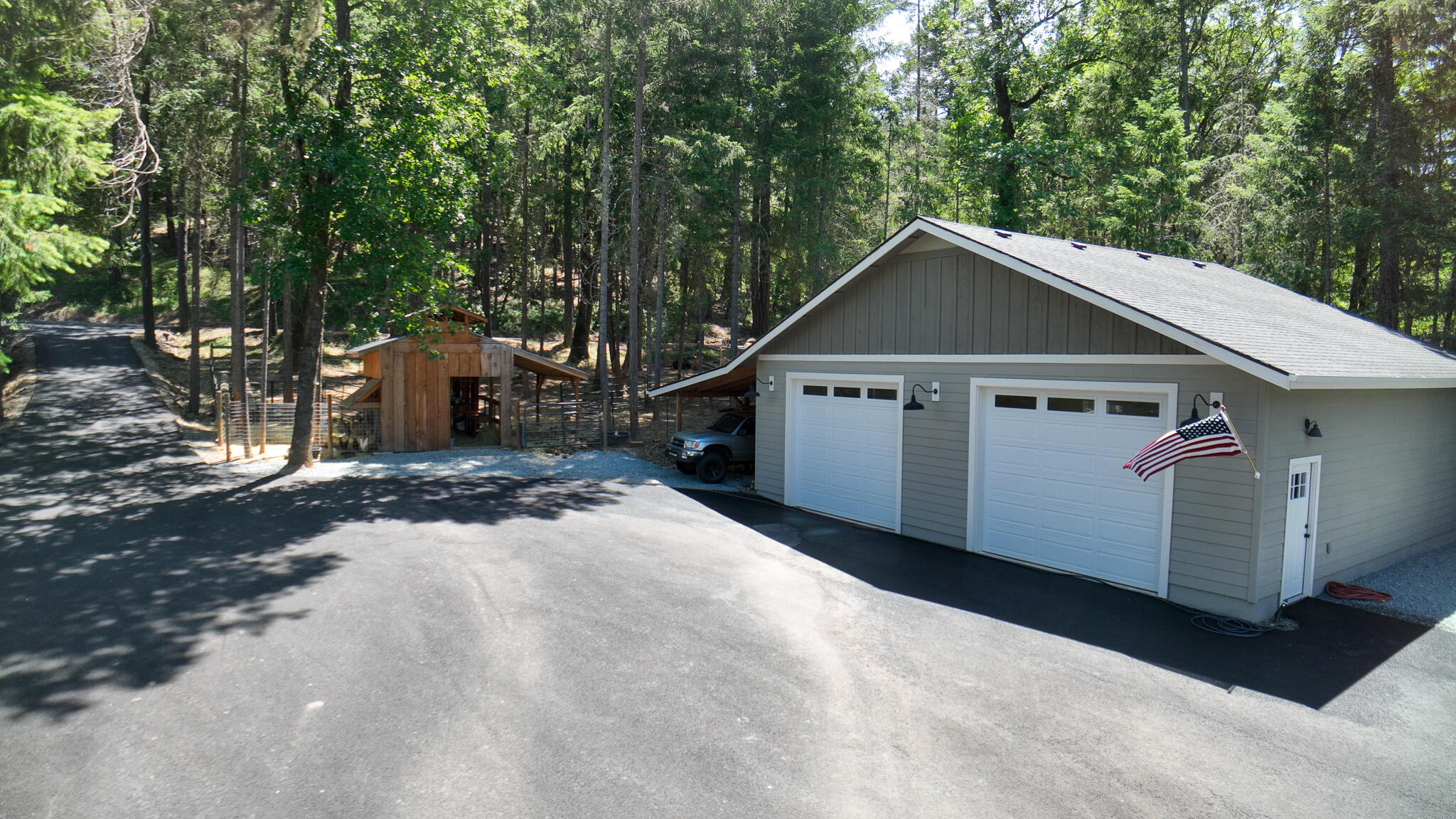1040 Ferry Road Grants Pass, OR 97526 - Photo 10 of 67 40x32 Insulated Garage with 16x32 carport