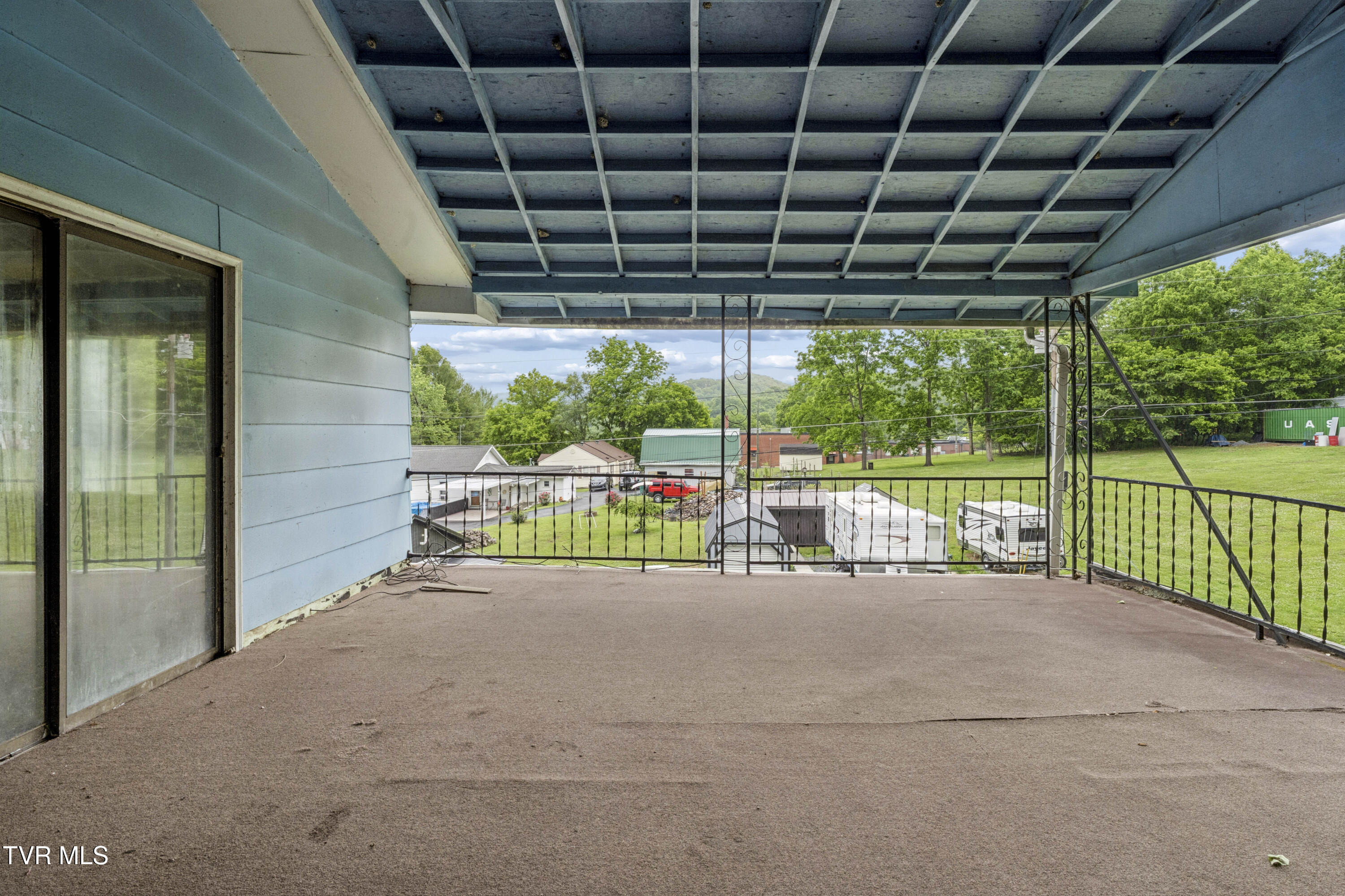 902 Diane Avenue Erwin, TN 37650 - Photo 24 of 33 Diane-23