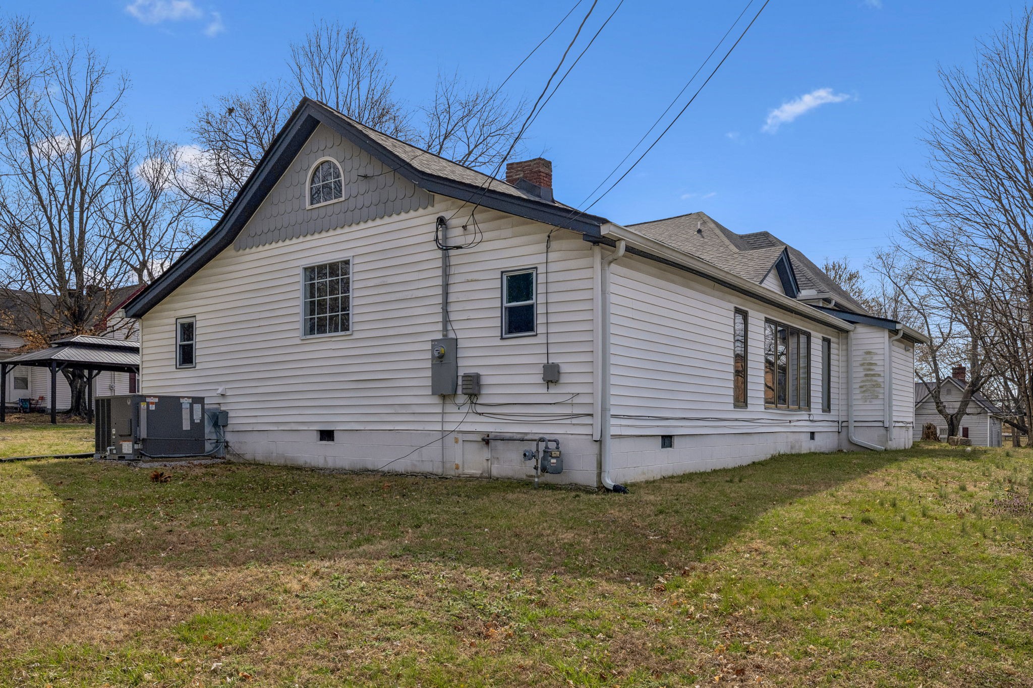 500 5th Avenue East Springfield, TN 37172 - Photo 44 of 45 a view of a house with a yard