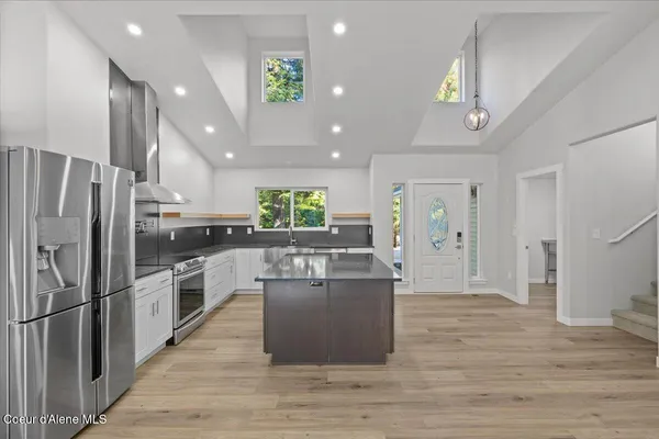 $999,000 | 10050 Duce Road, Athol, ID 83801